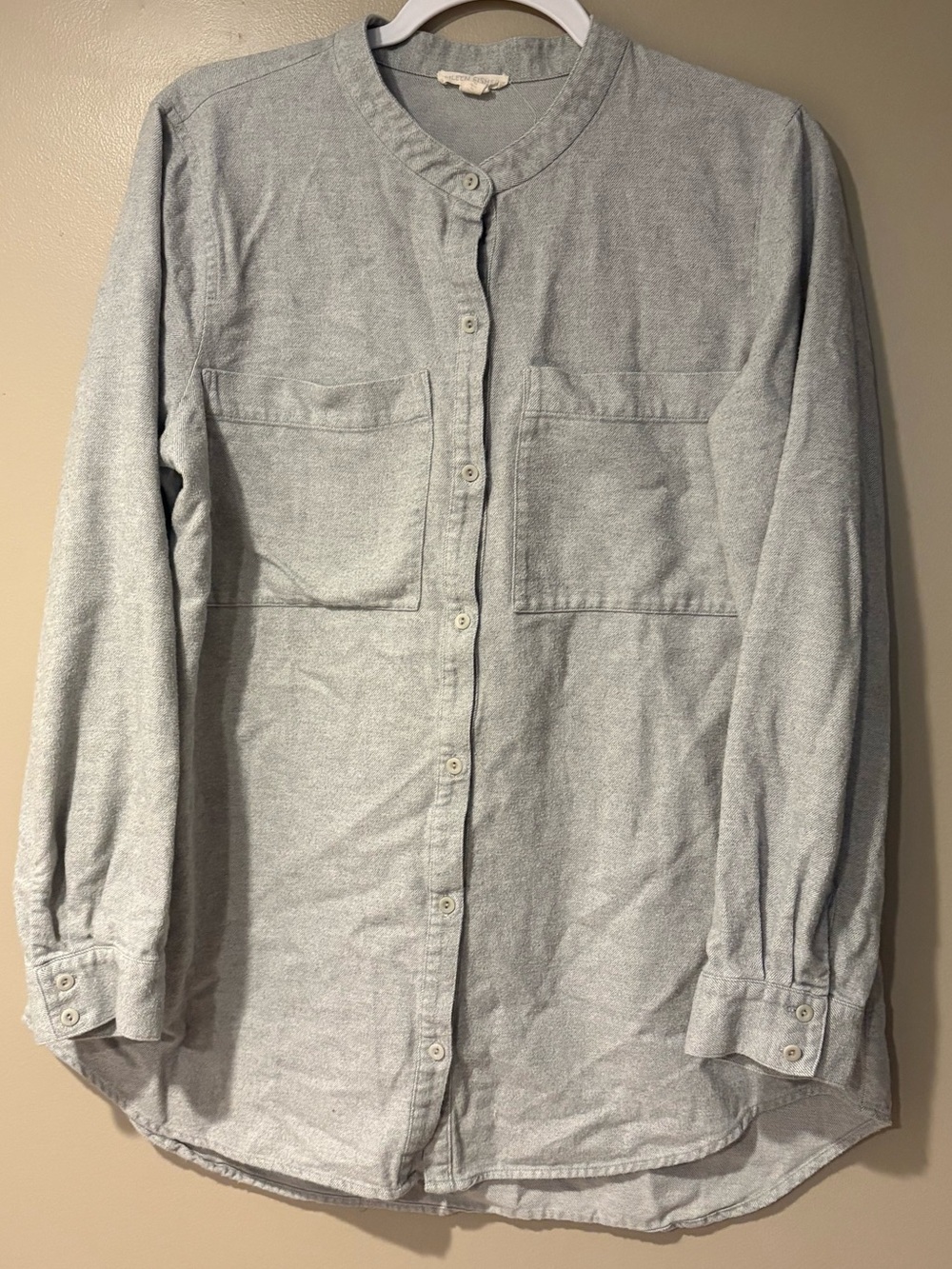 eileen fisher organic cotton lightweight collarless pocket grey button up blouse